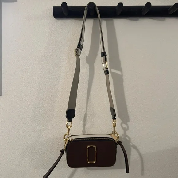 Marc Jacob’s Camera Bag - Picture 1 of 7